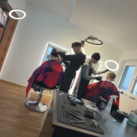 Vu_barber